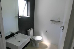 House 2 - Toilet