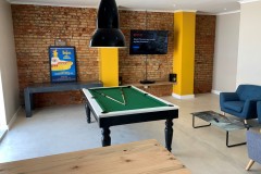 House 2 - Lounge